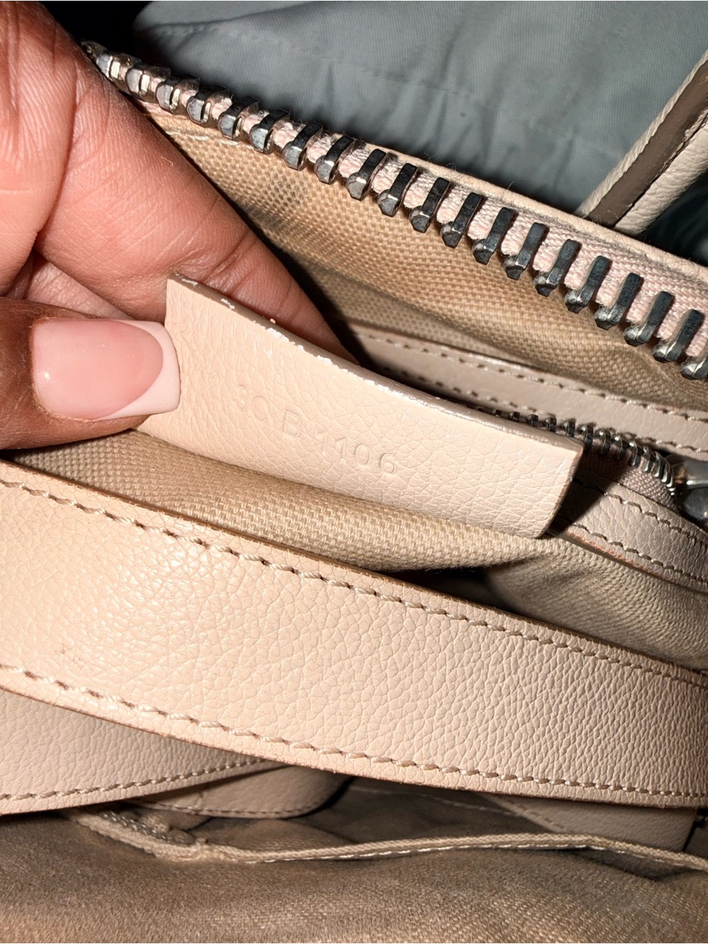 Givenchy Mini Antigona Beige - Picture 7 of 12